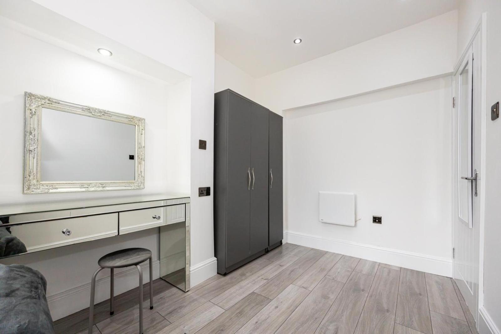 Westpoint Luxury Apartment Manchester Room photo